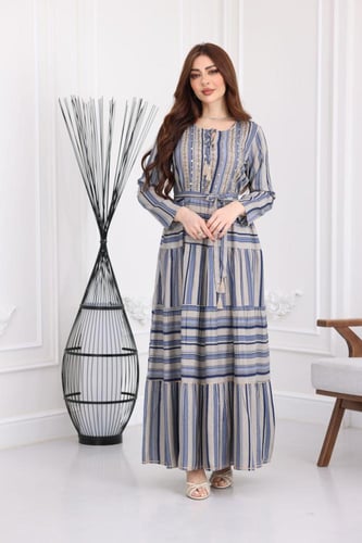 جلابية رايون قطن منقوش بتطريز خفيف على الصدر