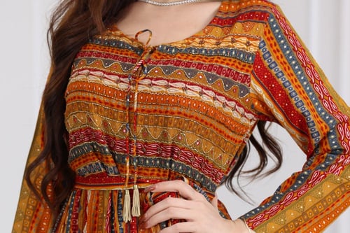 جلابية رايون قطن منقوش بتطريز على الصدر