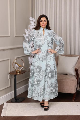 جلابية لينن فاخرة بنقشة ورود وتطريز يدوي لامع بتفا...