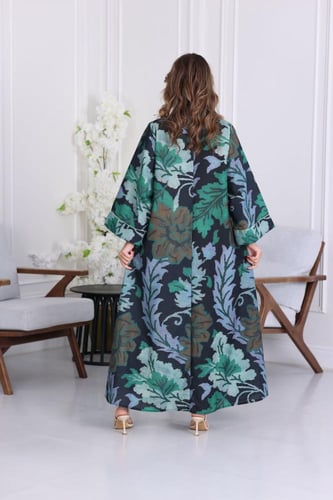 جلابية لينن فاخرة بنقشة أوراق وتطريز لامع بقصة واس...