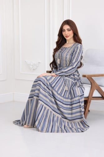 جلابية رايون قطن منقوش بتطريز خفيف على الصدر