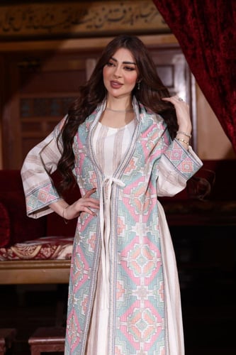 جلابيةكويتية كتان مع وشاح بتطريز تراثي