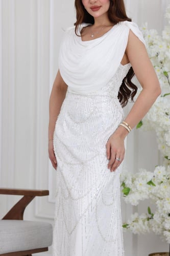 فستان تل شبك مطرز مع شيفون بخياطة درايبيه على الصد...