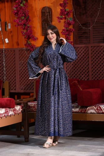 جلابية كويتية لينن بتطريز كمبيوتر وفصوص لامعة