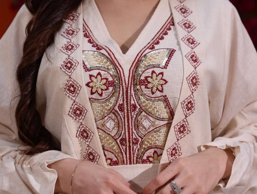 جلابية كويتية لينن قطعتين بتطريز يدوي