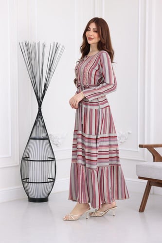 جلابية رايون قطن منقوش بتطريز خفيف على الصدر