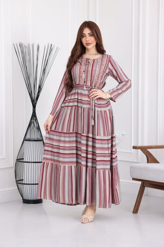 جلابية رايون قطن منقوش بتطريز خفيف على الصدر