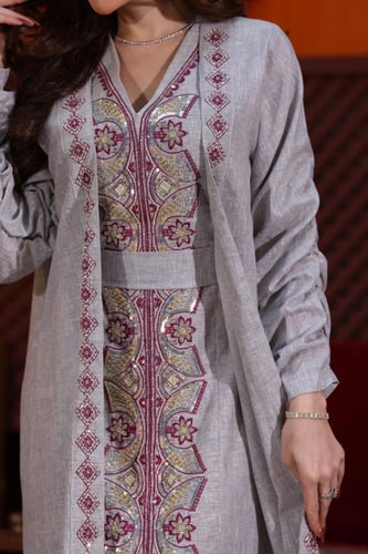 جلابية كويتية لينن قطعتين بتطريز يدوي