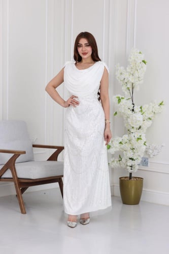 فستان تل شبك مطرز مع شيفون بخياطة درايبيه على الصد...