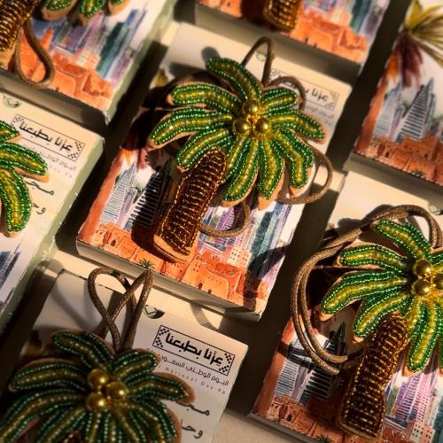 تعليقة النخلة الثيم الأخضر