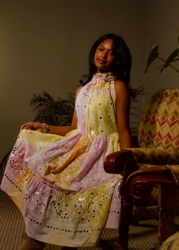 فستان نسائي