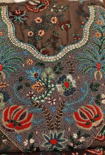 مخور مخمل مورد