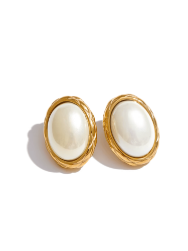 Vintage Oval Pearl Stud Earrings