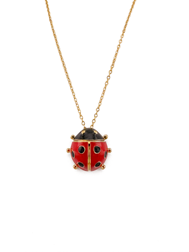 Chic Ladybug Pendant Necklace