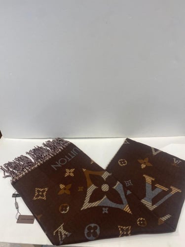 سكارف لويس فيتون هاي كوالتي
