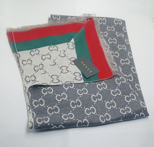 سكارف قوتشي