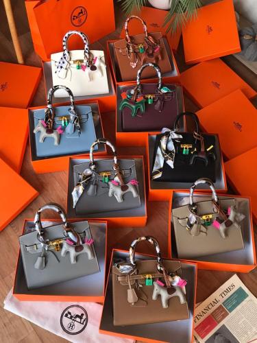 شنطة هرمز بيركن لوقو ذهبي