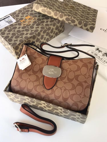 شنط كوتش مخفضه