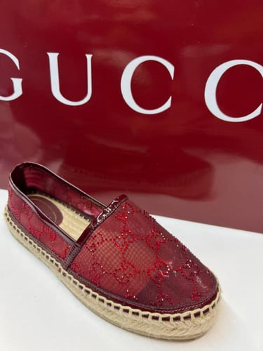 فلات قوتشي كرستال بيج