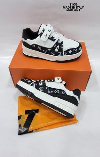 شوز اطفال لويس فيتون