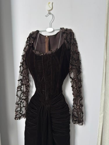 فستان سهره مخمل بني