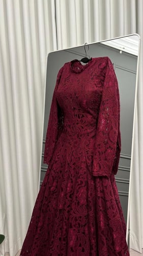 فستان سهره عنابي