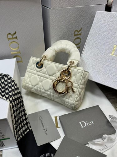 شنطه ليدي ديور مستطيل ميني ماستر