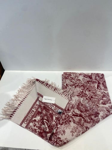 سكارف ديور هاي كوالتي