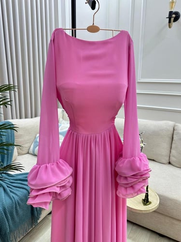 فستان ناعم وردي