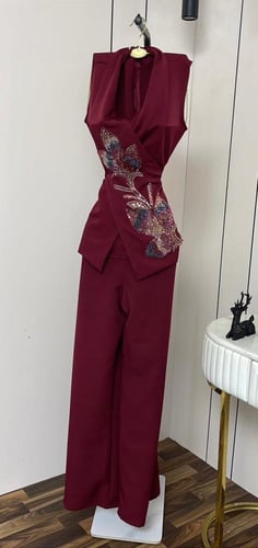 بدله العيد عنابي قطعتين