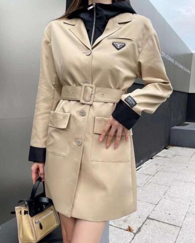 جاكيت برادا