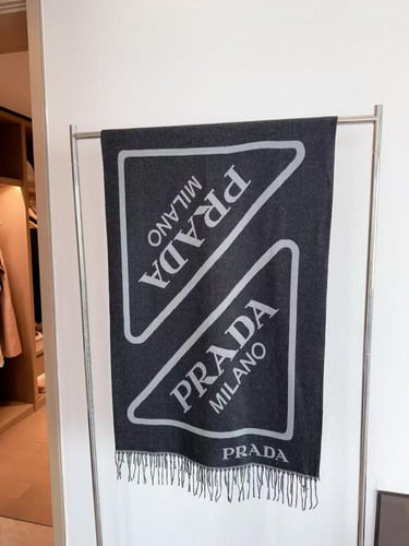 سكارف برادا هاي كوالتي