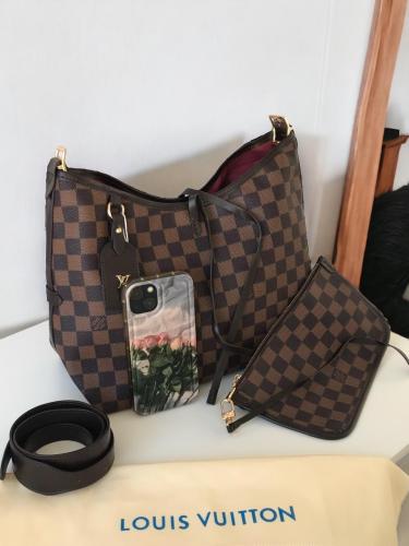 شنطه لويس فيتون مخفضه