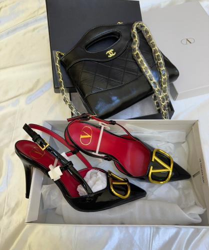 طقم فالنتينو شانيل