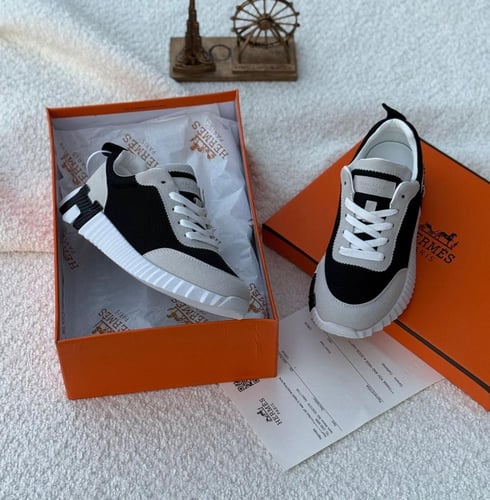 شوز هرمز نسائي ماستر بالطلب