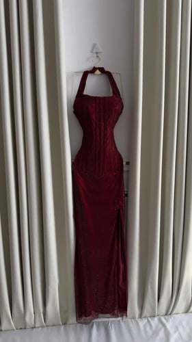 فستان سهره عنابي