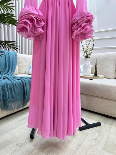 فستان ناعم وردي