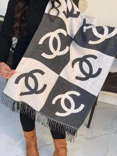 سكارف شانيل