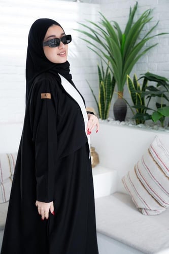 عبايه اناقتي