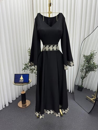 فستان العيد اسود