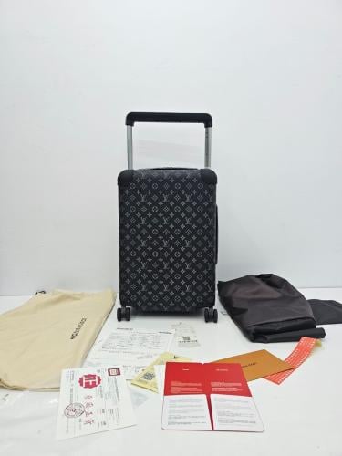 ‏شنطه سفر لويس فتون