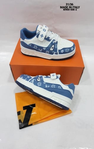 شوز اطفال لويس فيتون