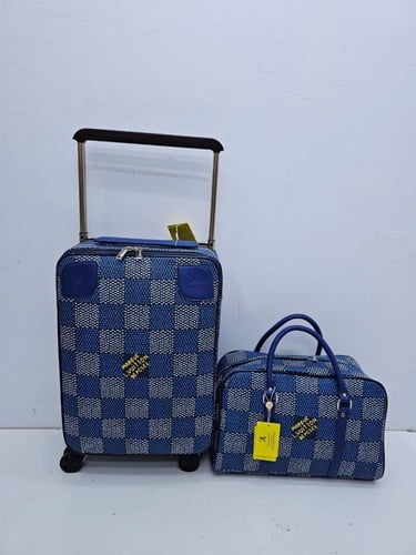 عرض طقم شنطه سفر+شنطه يد