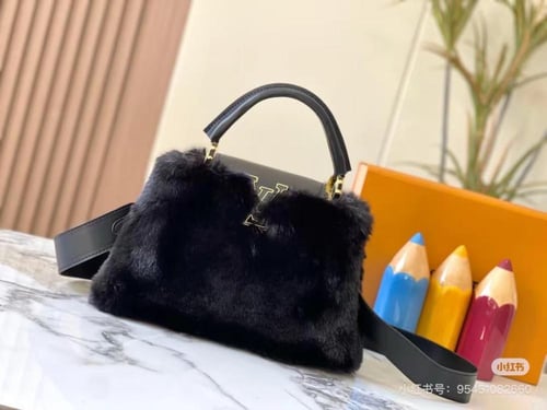 شنطه لويس فيتون فرو سوبر ماستر