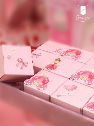 علبة هدايا بتصميم الأميرات