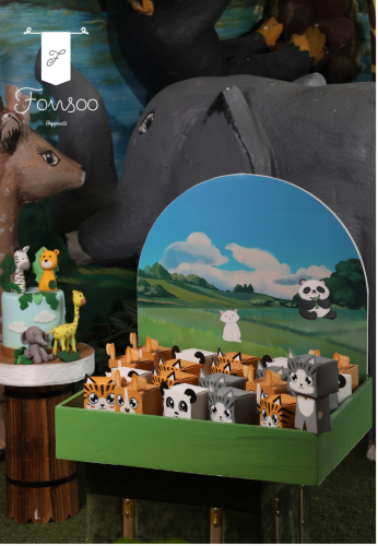 ستاند محمول طراز حيوانات الغابة يتسع لعدد 20 علبة...