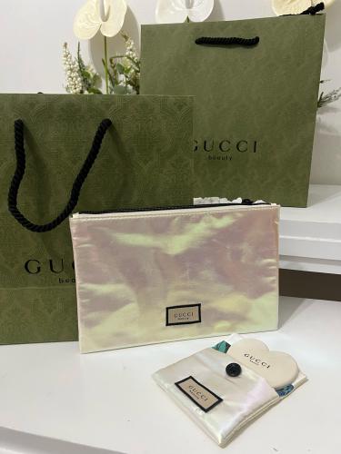 طقم قوتشي باوتش مع مرايا ومحفظه مع كيس