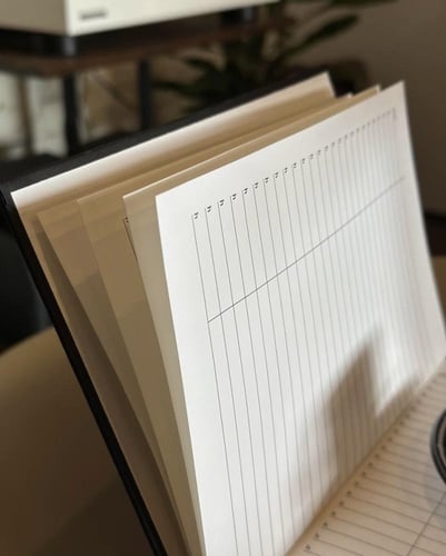 دفتر دولتشي مع الكيس الأصلي