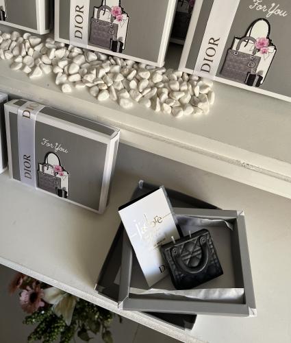 شمعة ديور Handmade مع عينة ديور أصلية 1ml