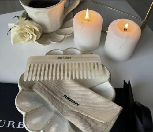 مشط بربري الأصلي مع محفظة